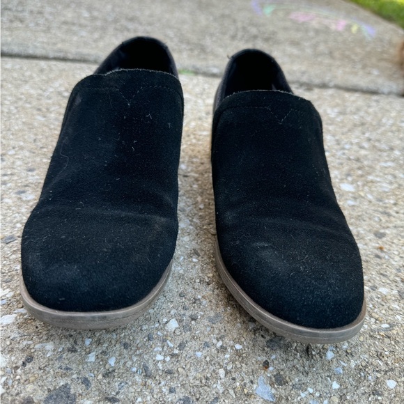 Toms Black Suede Booties- size 5 - Picture 3 of 4